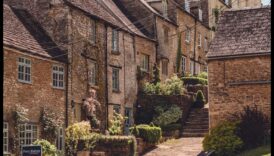 כפרים מוזרים מידע לאבני חן נסתרות של בריטניה 6 קסם מוזר: נופים של כפר ועיר נחקר