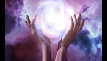 קולאז' שמימי: ביטויים אמנותיים של גופים אסטרליים